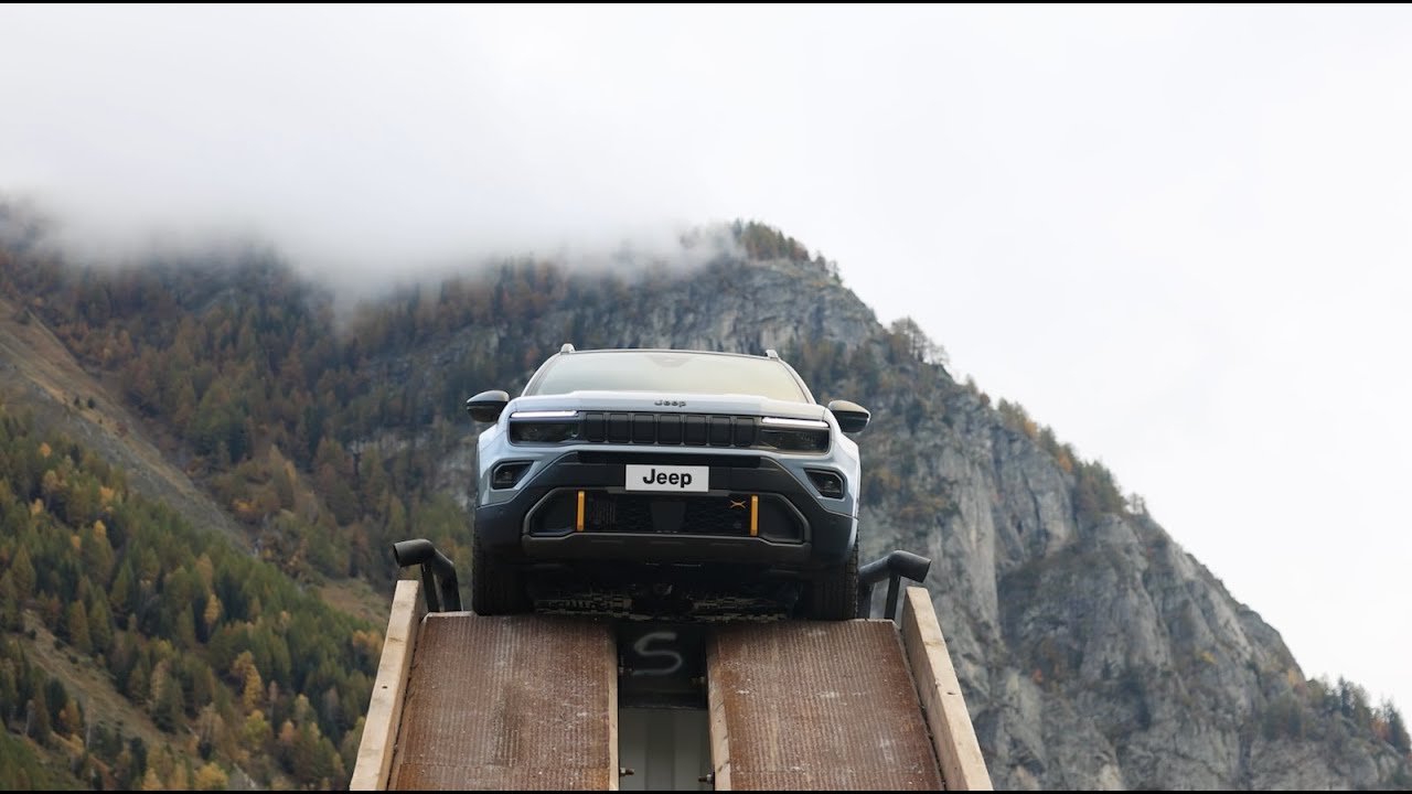 Jeep Avenger 4xe & The north face